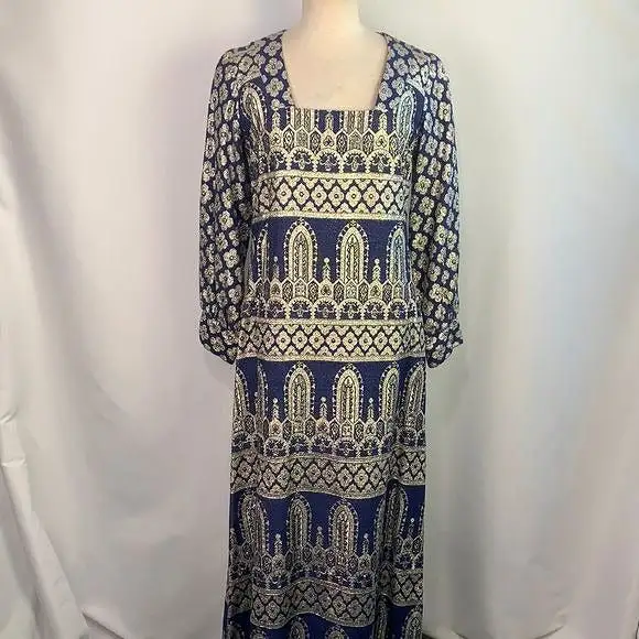 Bob Cunningham70’s VTG blue silver gown