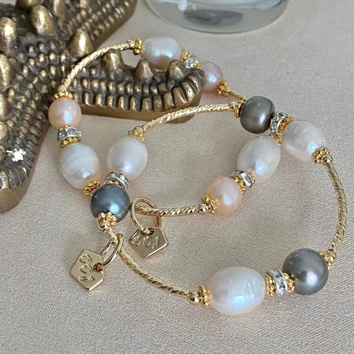 Grey White Pearls La Grace Bracelet