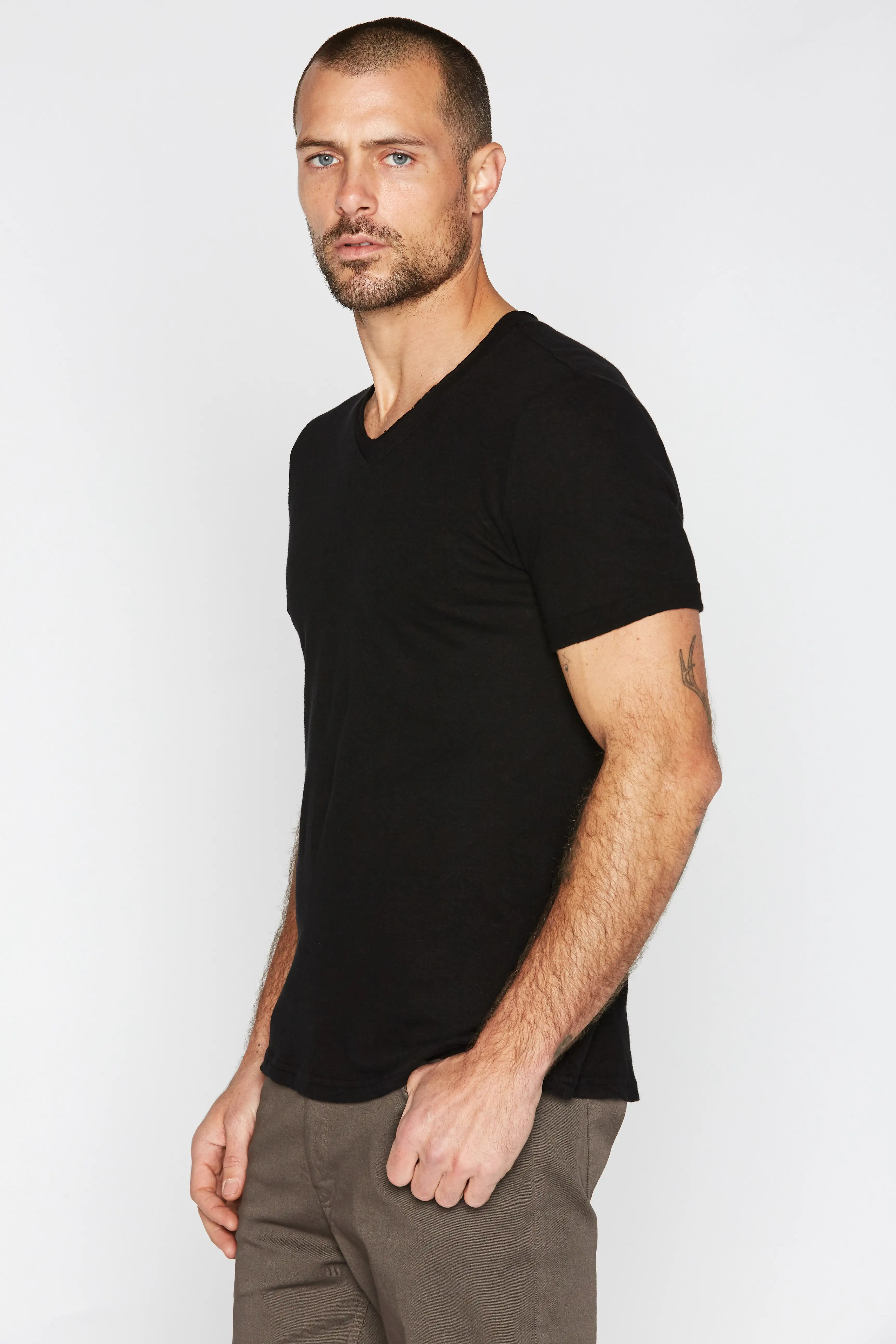 Men's Cotton Linen V-Neck Tee