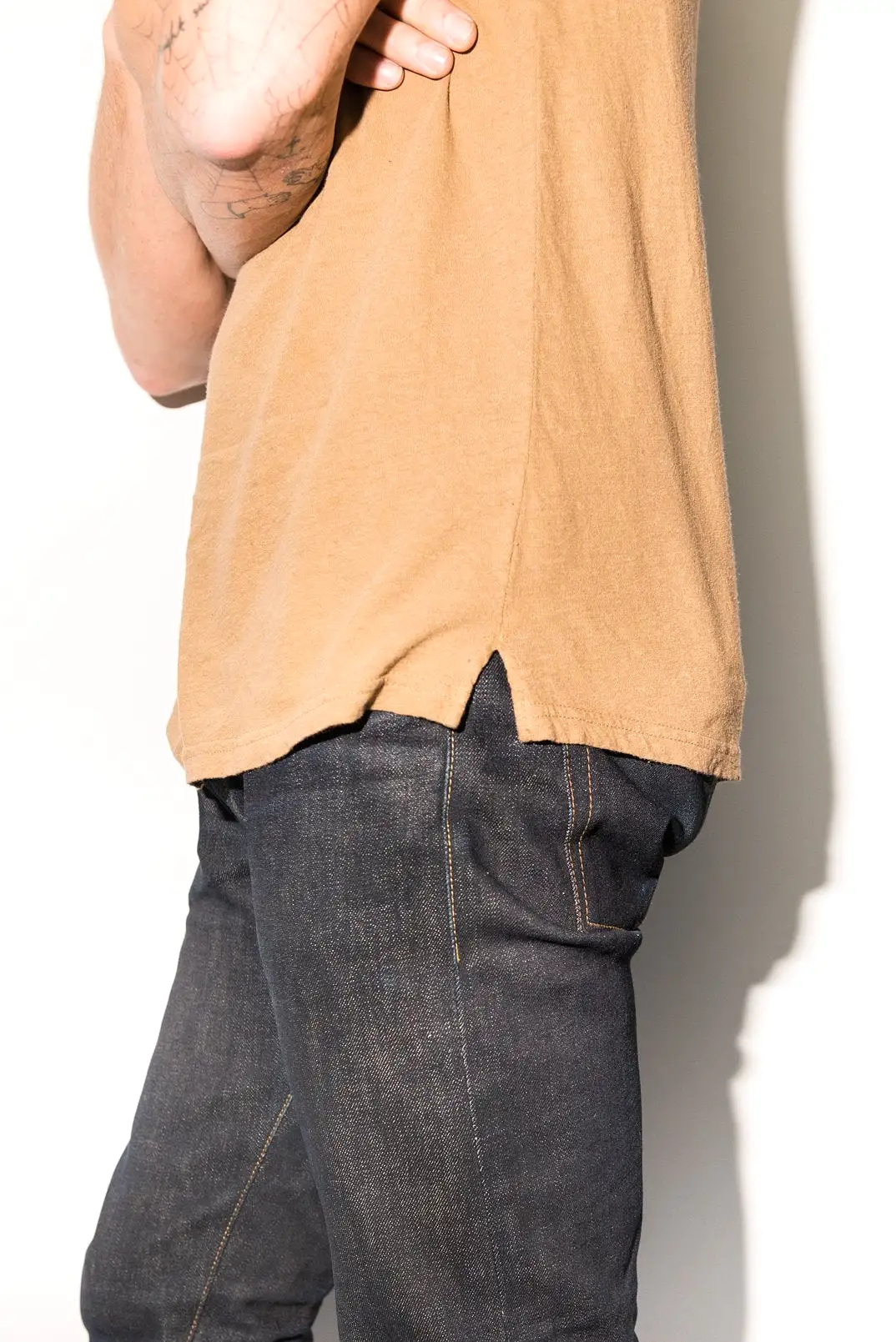 Men's Linen Blend Raw Edge Split V-Neck Tee