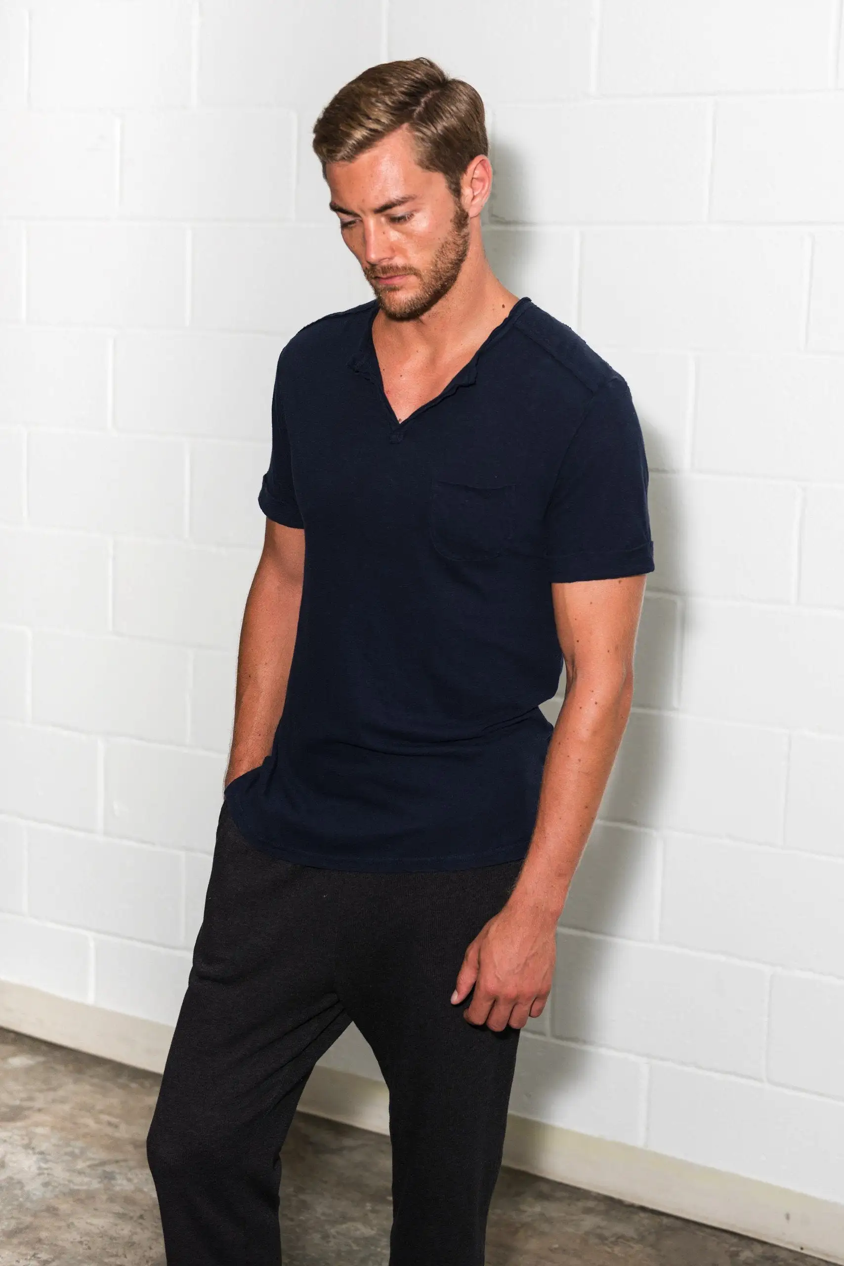 Men's Linen Blend Raw Edge Split V-Neck Tee