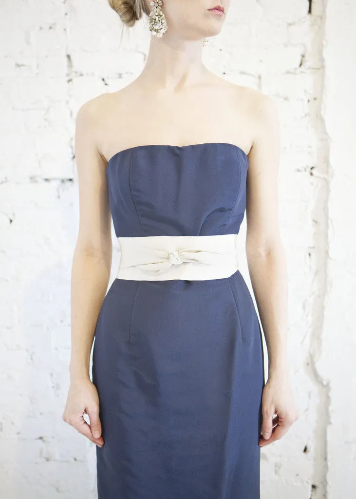 Oscar de la Renta Bustled Midnight Blue Gown