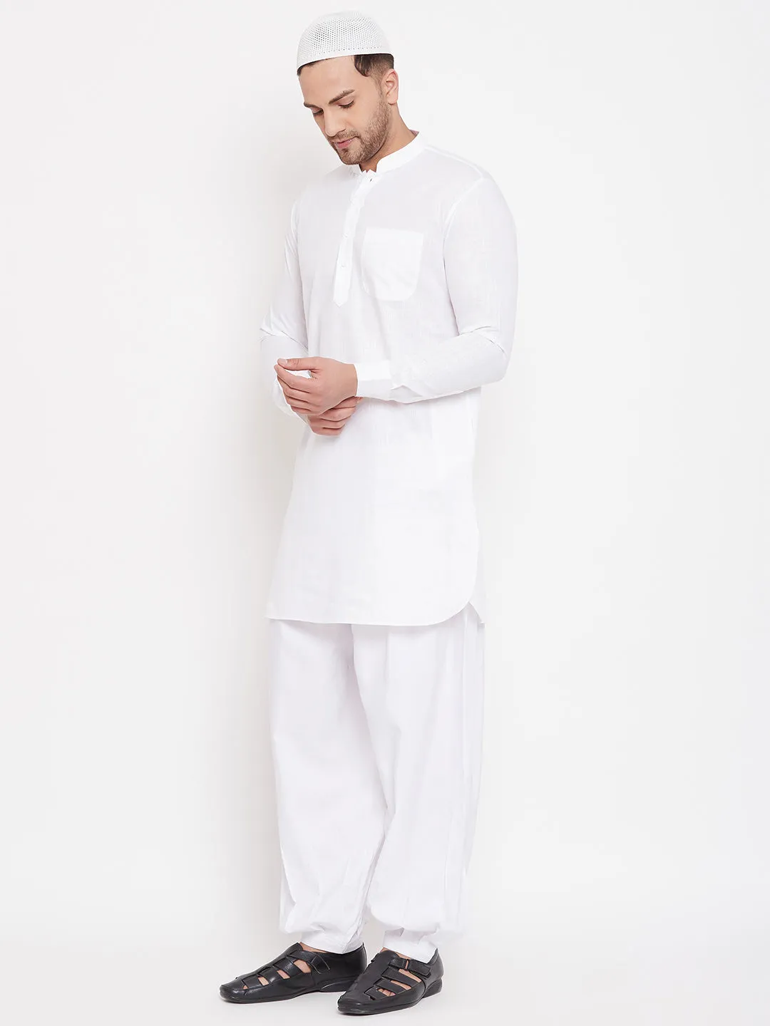 VM BY VASTRAMAY Men's White Cotton Linen Blend Pathani Kurta Set With Prayer Cap